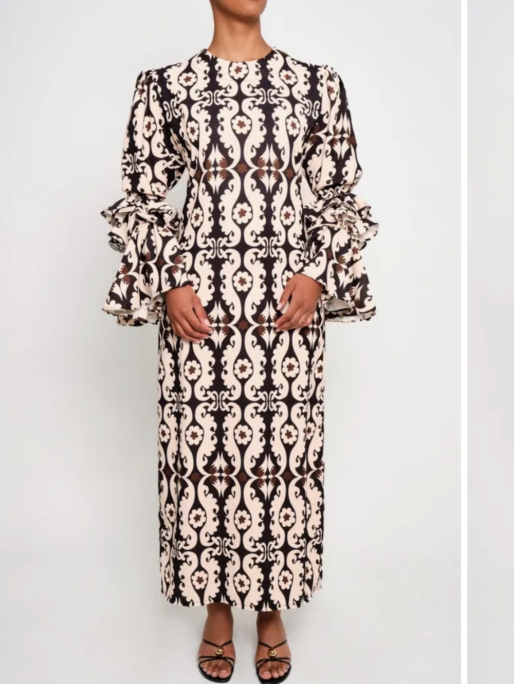 The Lulo Project Makela Paisley Patterned  Long Sleeve Maxi Dress  Medium